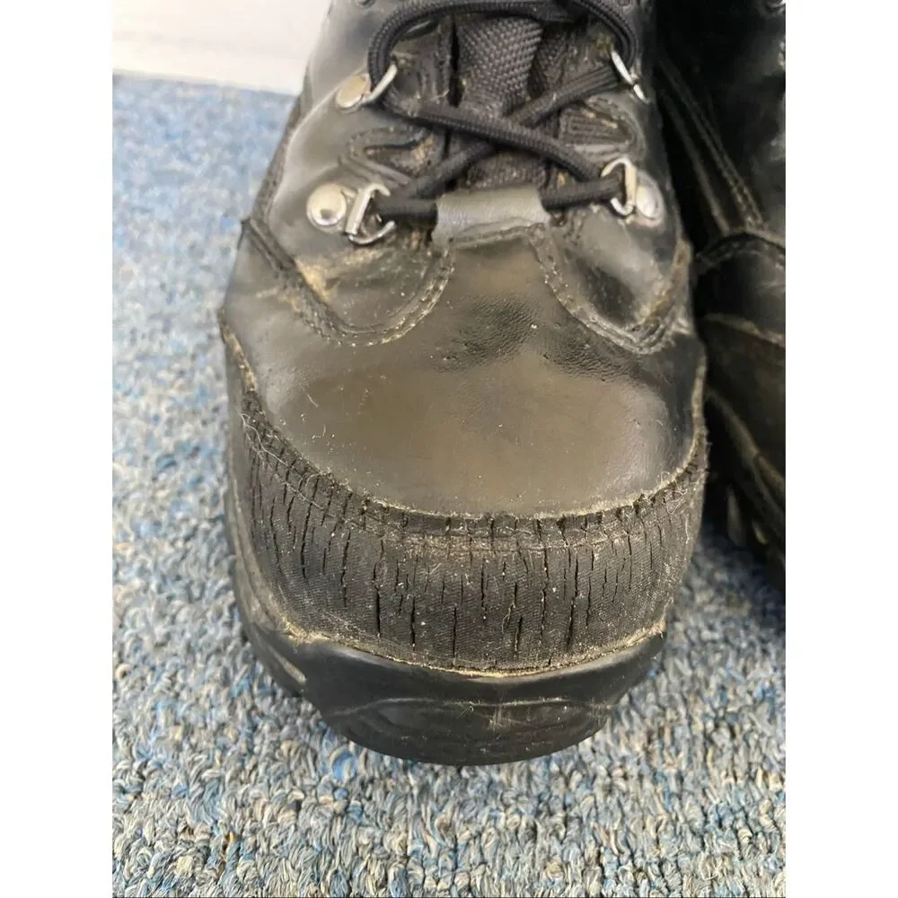 Wolverine men 10.5 waterproof tie up work boots w/skid proof soles black